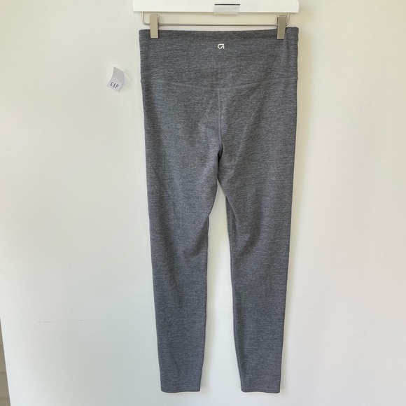 NWT Gap GapFit Studio Sky High Legging in Grey size small Full Length - Picture 3 of 6